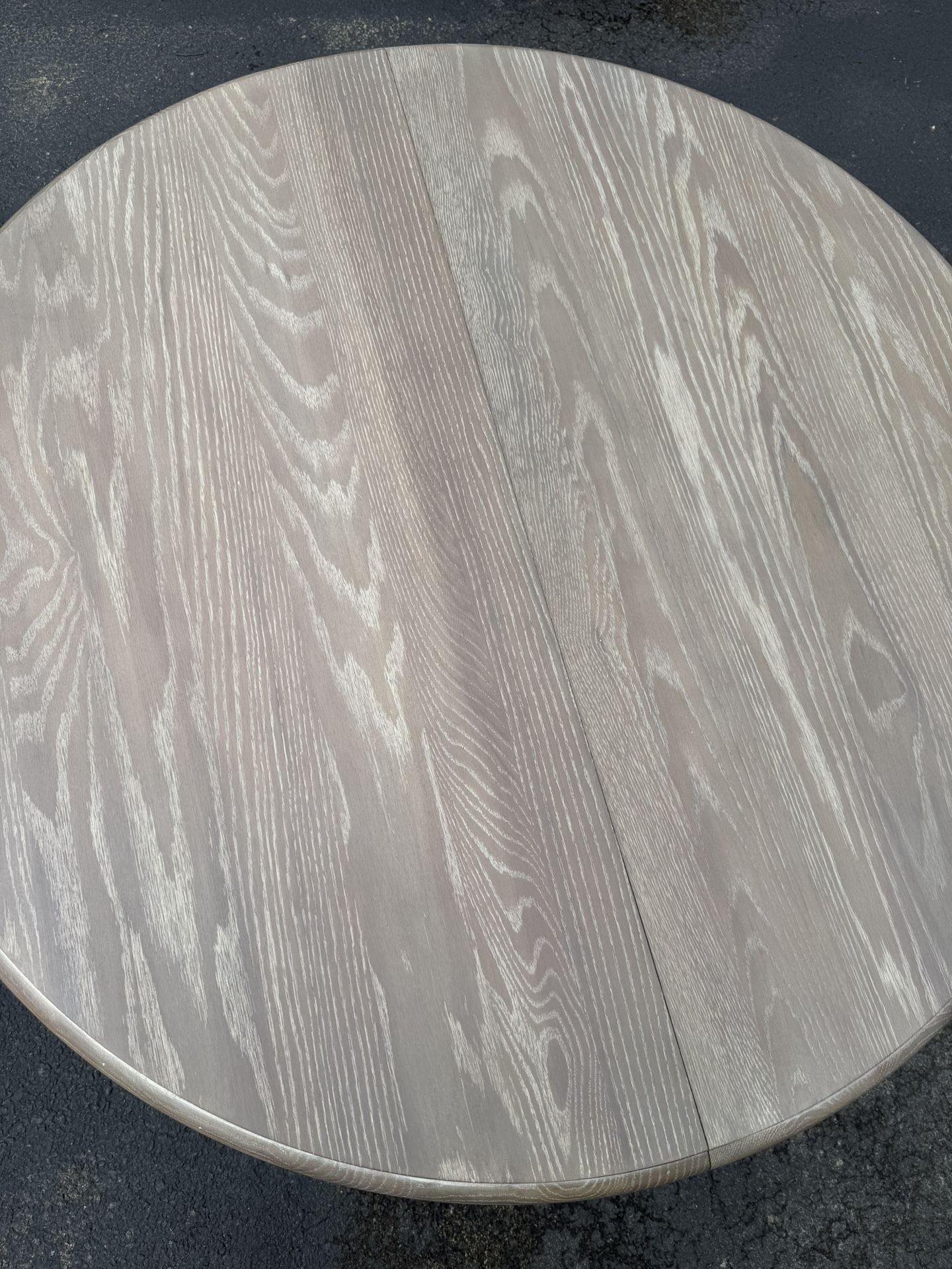Ethan Allen round Table