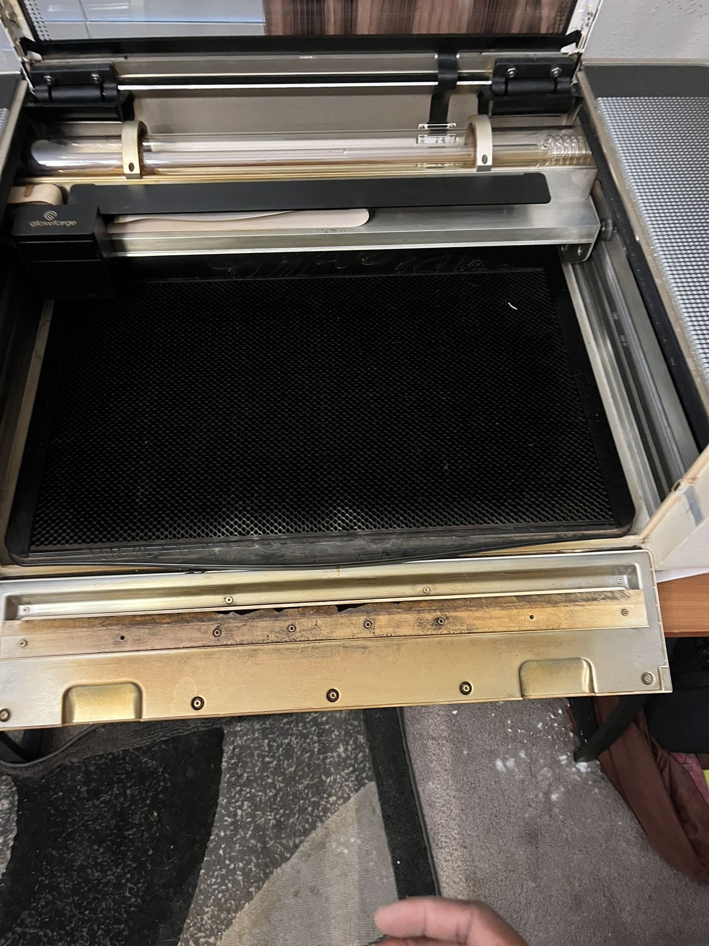 Glowforge Pro W/Passthrough Laser cutter Wngraver