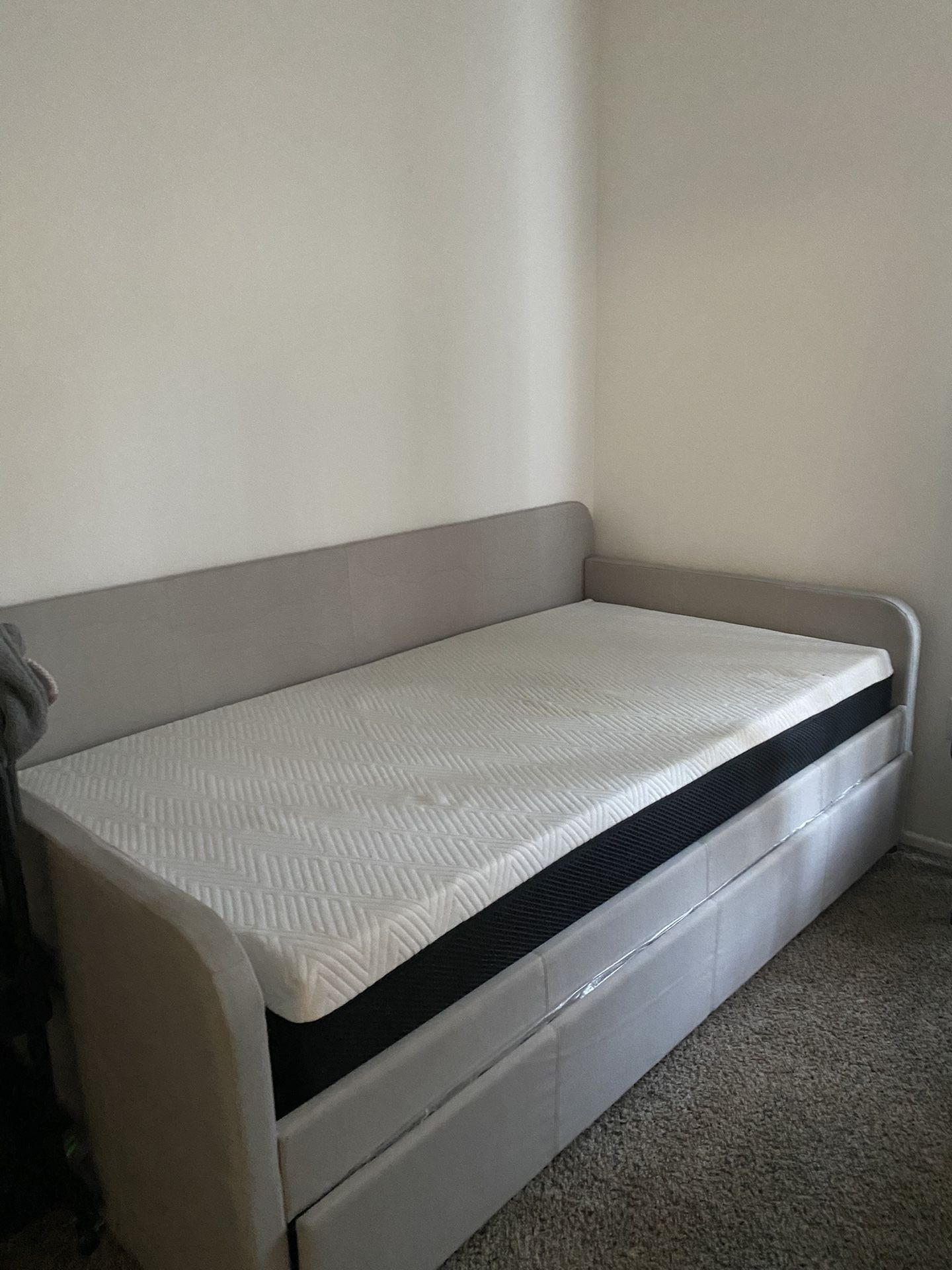 bed frame trundle