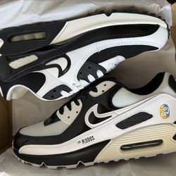 Authentic NEW Nike Air Max 90 SE Lucha Libre Size 11 US, with Box