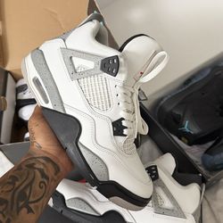 Jordan 4 White Cement Size 7Y