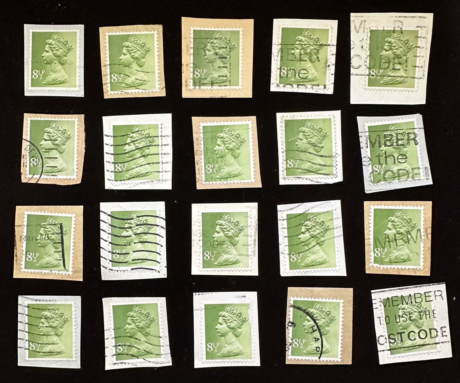 Great Britain 8 1/2p light-green, Elizabeth II stamps (#GB81/2P)