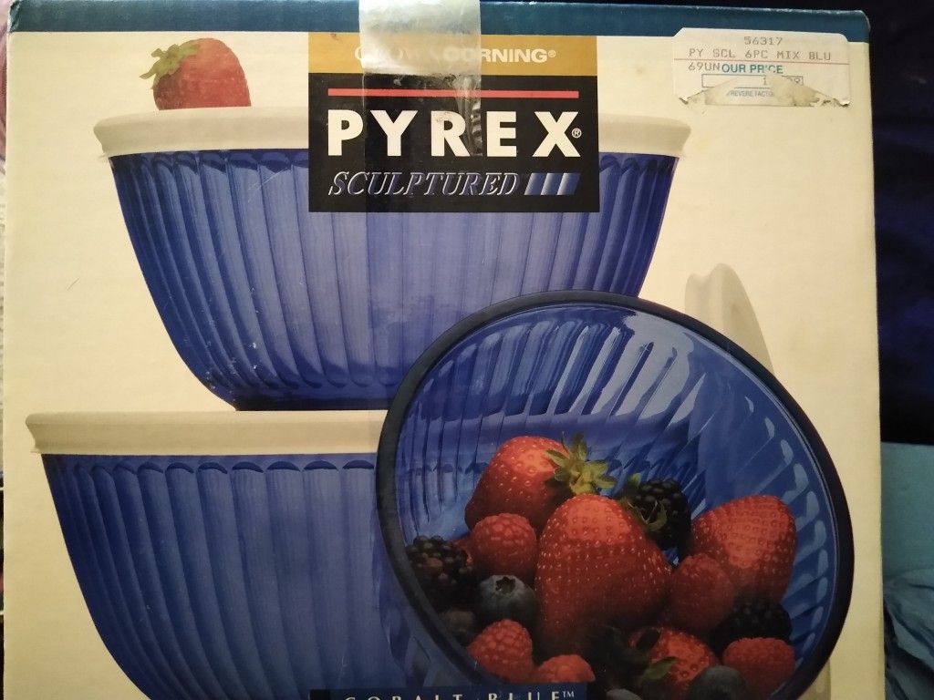 Pyrex Sculptured