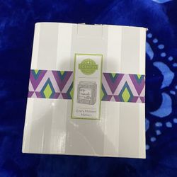 Scentsy EVERY MOMENT MATTERS Warmer new
