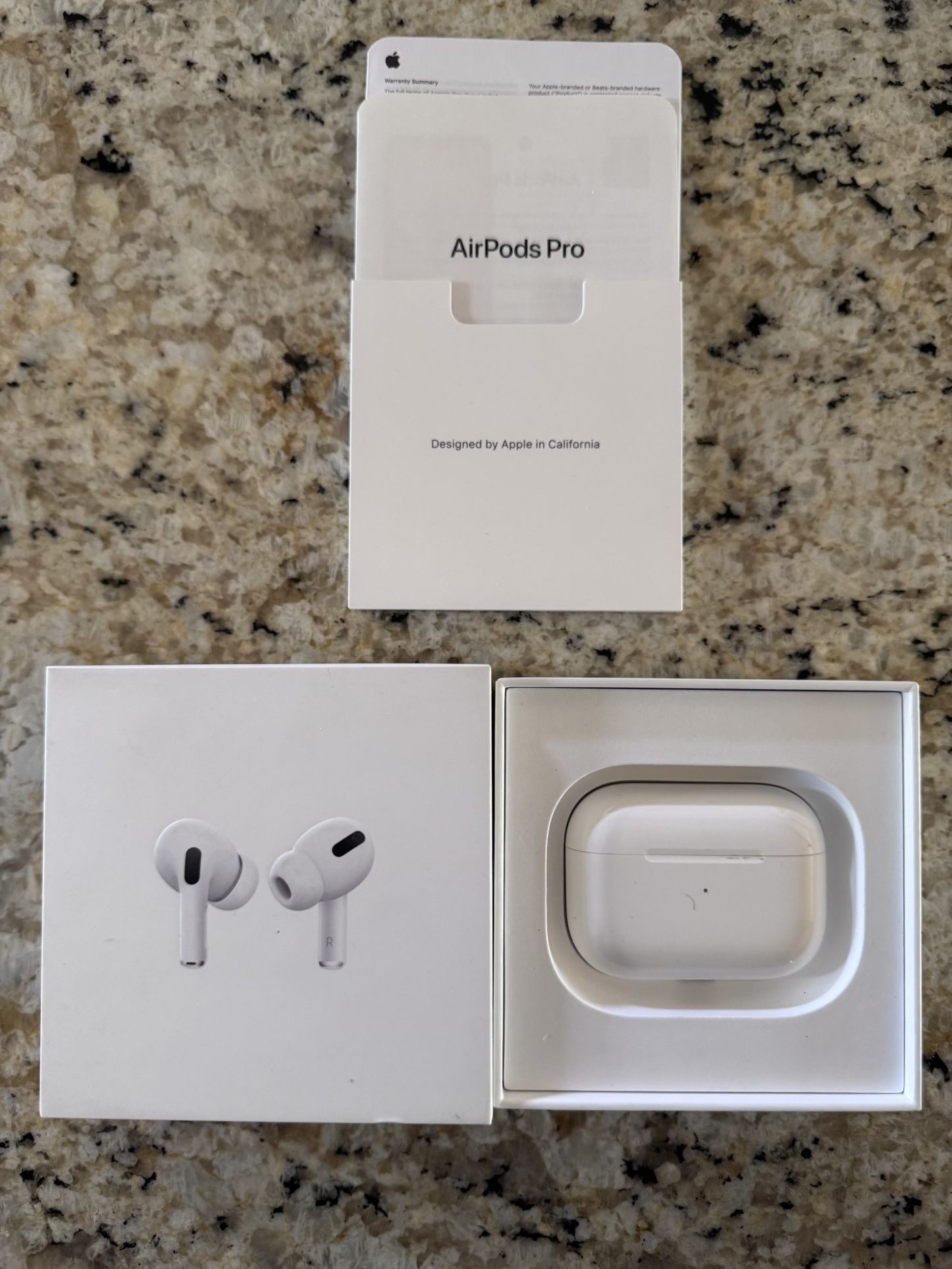 Apple AirPods Pro. Look and work Like New!