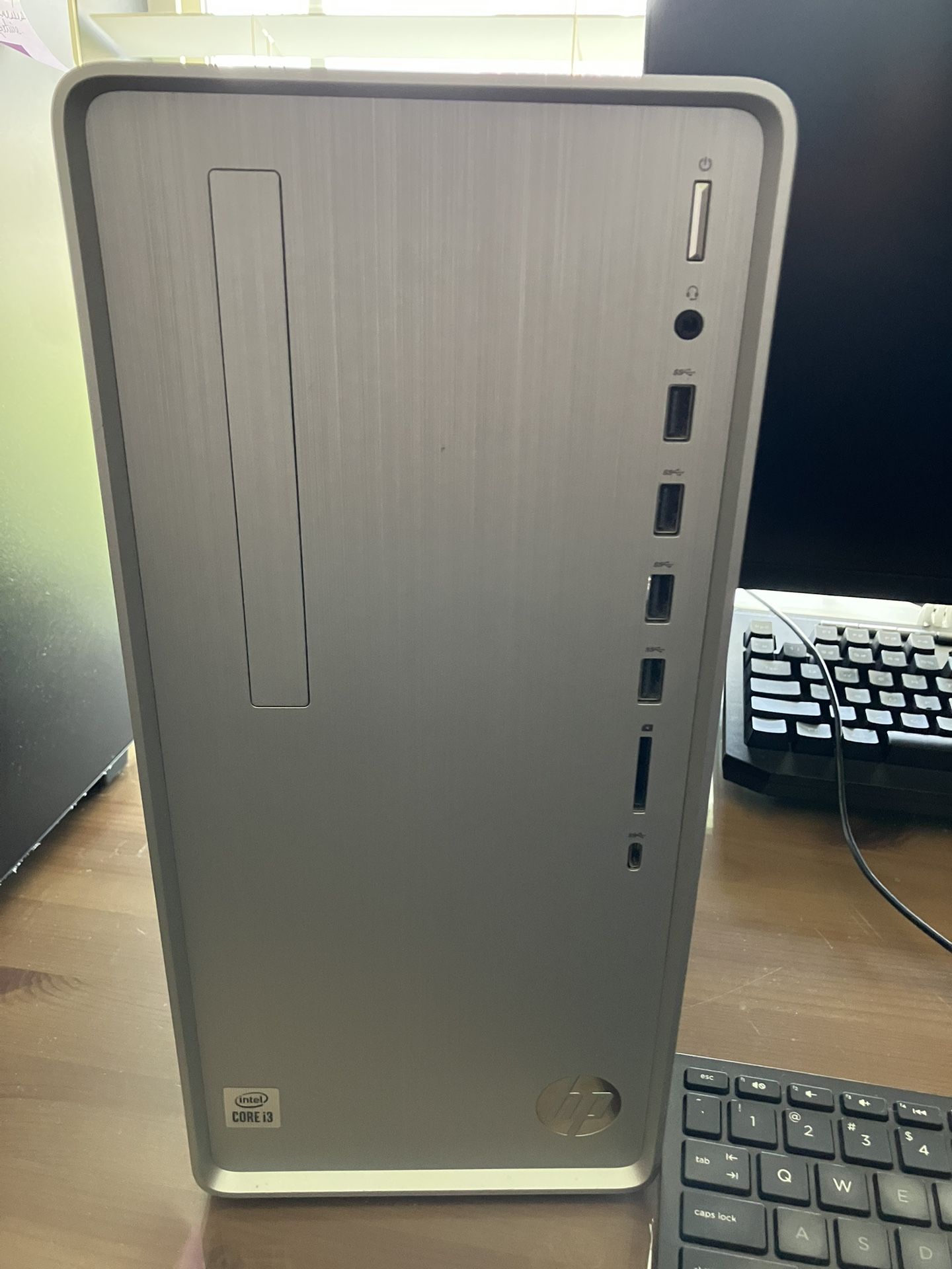 HP Desktop PC With Monitor