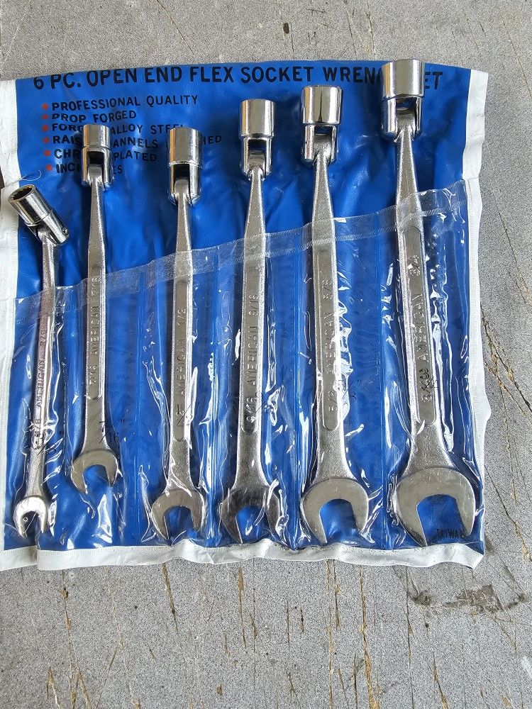 New 7 Piece Open End Flex Socket Set 3/8 - 3/4 Inch
