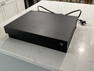 Xbox One X (Like New)