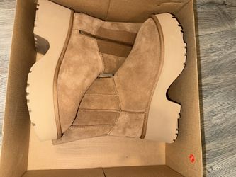 Women Ugg Boots Sz:10