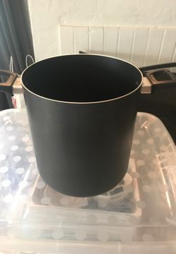 Large pot