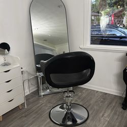 Stylist station