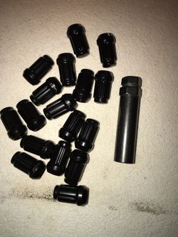 12 x 1.25 lock lug nuts never used
