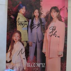 Iz*One Poster Bloom*Iz