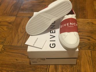 Never Worn Womans Givenchy Sneakers Sz 38 