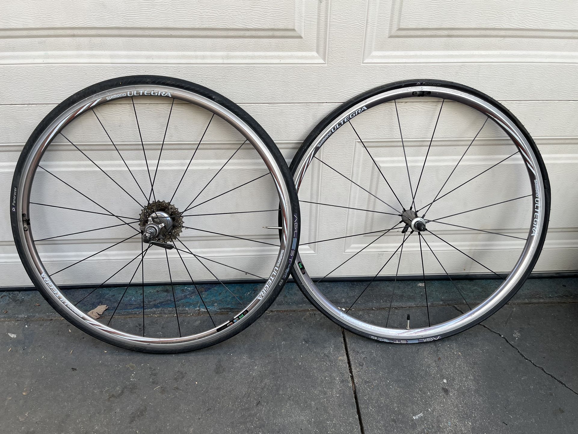 Set Of Two (2) Shimano Ultegra Aluminum Road Bike Rims With Tires
