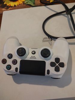 White PlayStation 4 pro