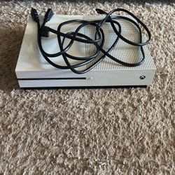 xbox one s w/ controller