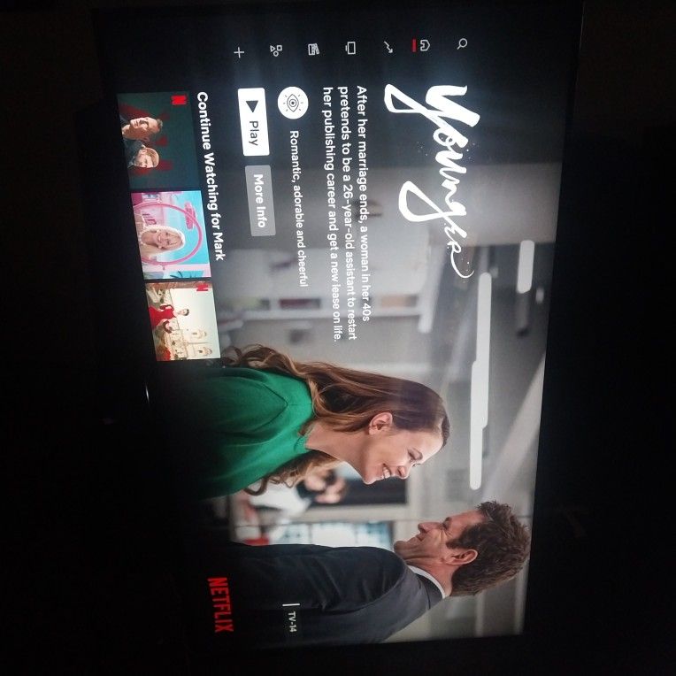 Sony 65 Inch  Xbr65x810c   . No Pedestal  