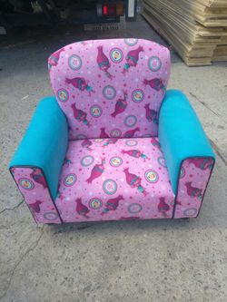 Poppy from the trolls kids couch