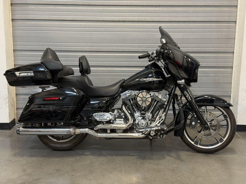 2016 Harley-Davidson Street Glide Special