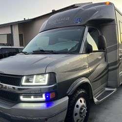 2007 Chevy Augusta 21ft Class B+ RV Only 91k Miles!