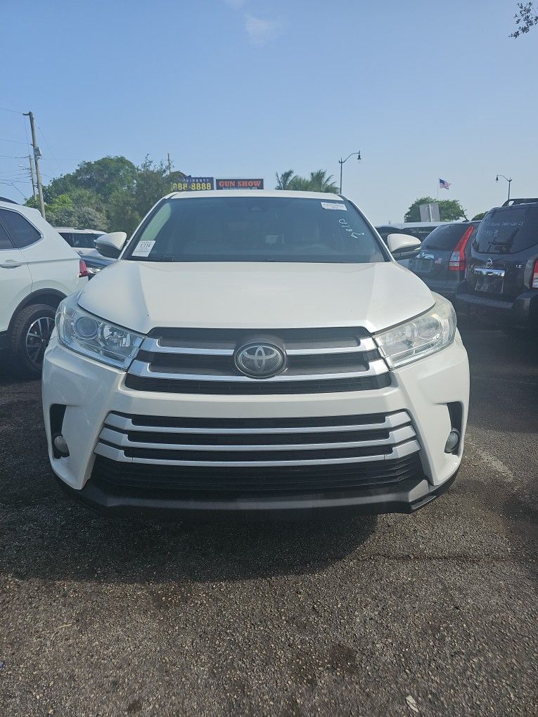2018 Toyota Highlander