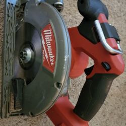 Milwaukee Circular Saw 6 1/2