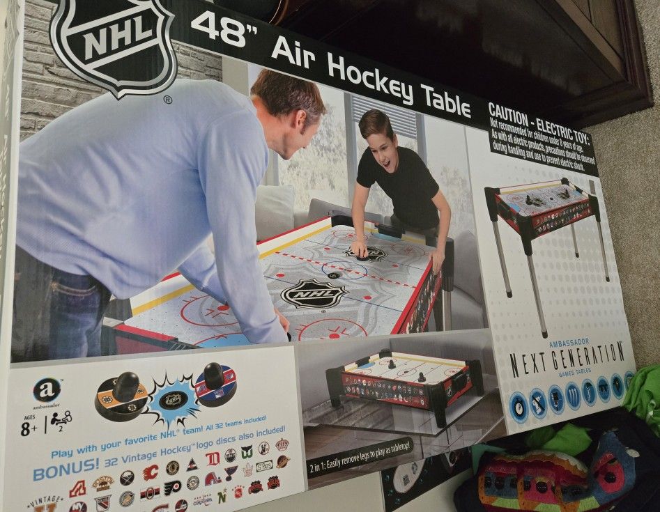 AIR HOCKEY