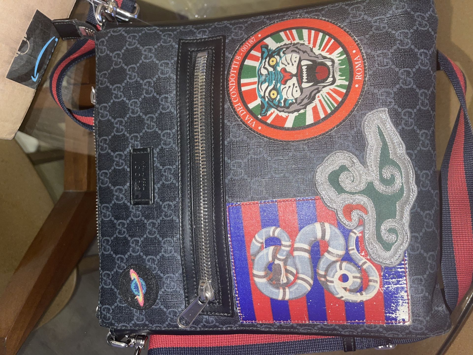 Original Gucci messenger L Bag