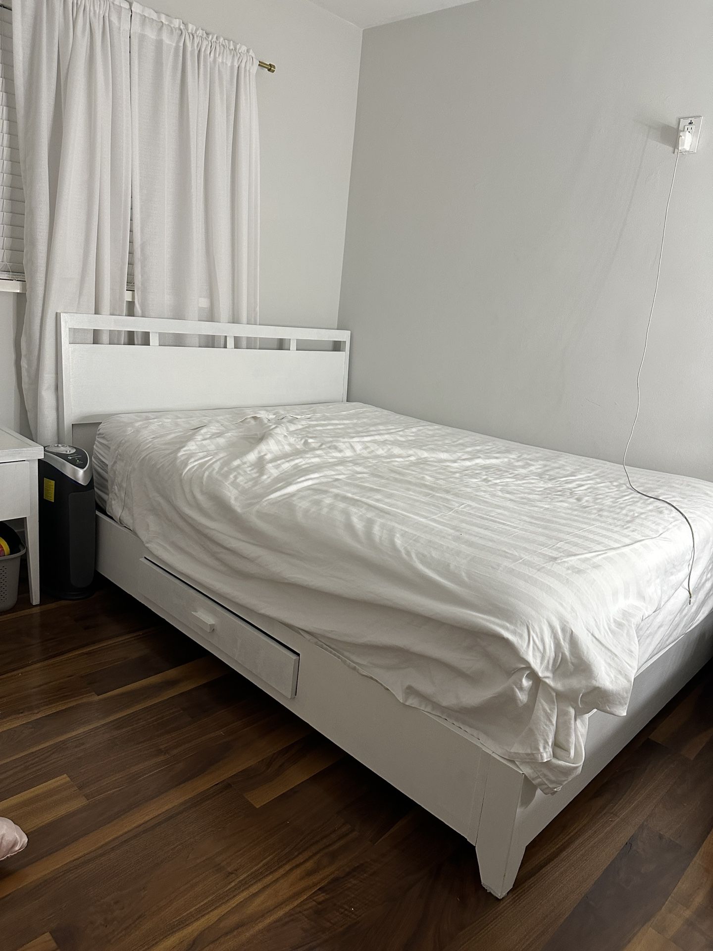 Queen Bed Frame - Solid Wood And 2 Matching Nightstands