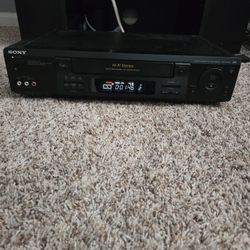 Real Nice Samsung Hi-Fi Stereo VHS VCR. "CHECK OUT MY PAGE FOR MORE DEALS "