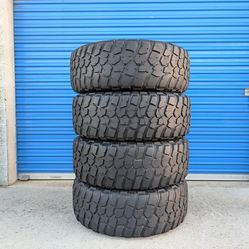 35/12.50/17 SET OF TIRES USED