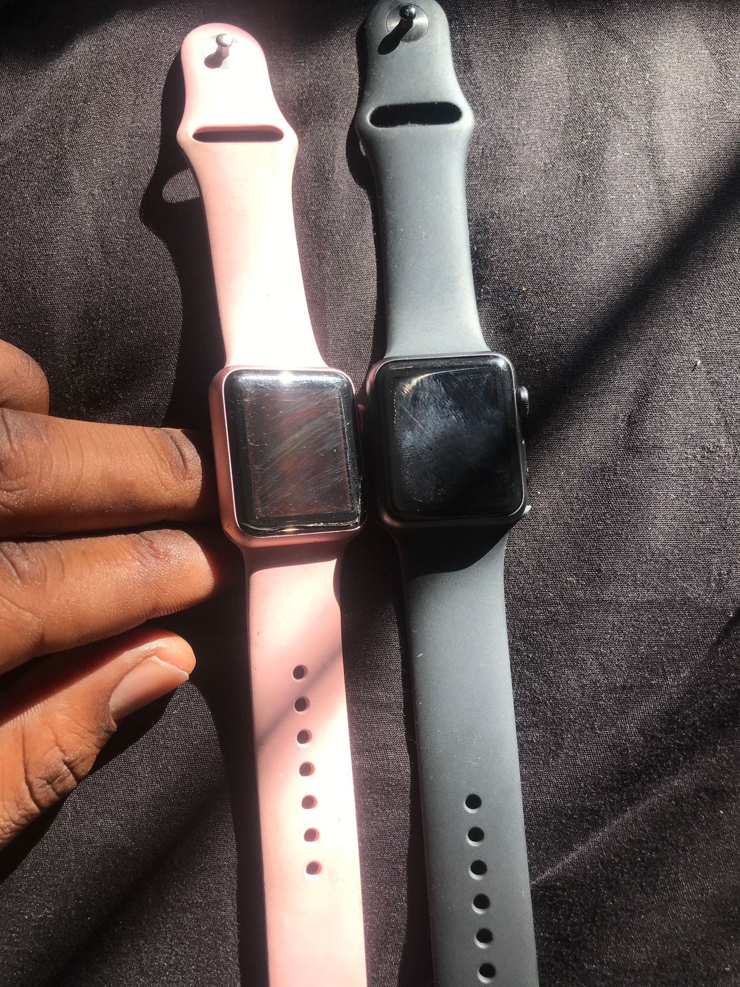 Series 3 Apple Watch !! Both u locked