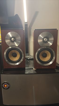 Bowers & Wilkins