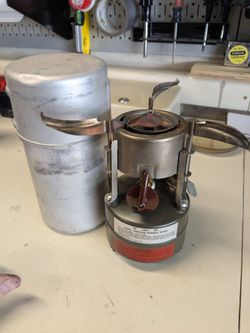 M1950 stove and cooking pot