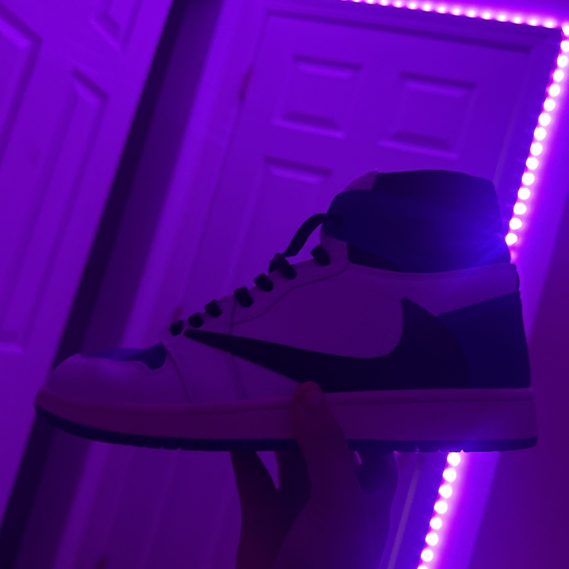Travis 1  Size 12  Frag