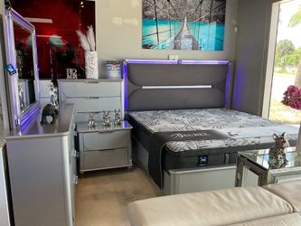 🔥Beautiful Bedroom Set 5Pc  On Sale Now Only $1599 Don’t Miss It Out 🔥
