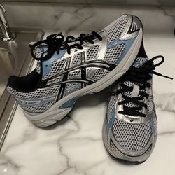 ASICS Men Size 9 Used $70