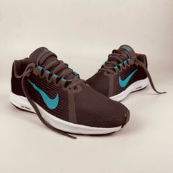 Nike - Women’s Size 8 - Downshifter 8 Running Shoes Gray/Teal - 908994-011