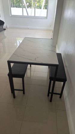 Dining set w benches