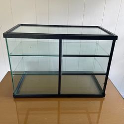 Countertop Glass Display Case