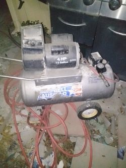 4 Hp 13 Gallon Air Cimpressor