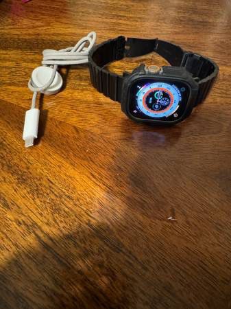 Apple Watch Ultra 2 49mm 500$