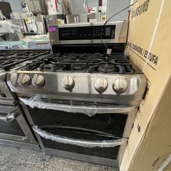 LG 30” Gas Stove In Stainless Steel New Open Box With Duo Oven