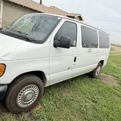 Ford E150 