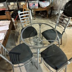 Round Glass Table & Chairs