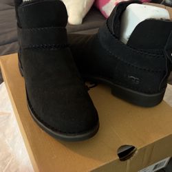 Ugg MCKAY 7.5