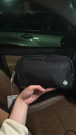 lululemon belt bag