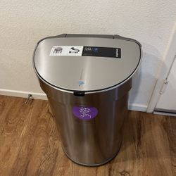 Simple-human Automatic Trash Can 