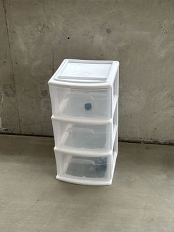 Plastic Storage Drawers w/ wheels